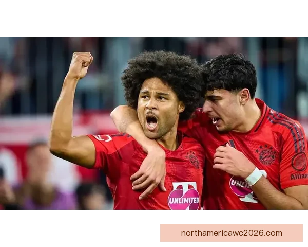 格纳布里与戈雷茨卡携手上演拜仁精彩庆祝瞬间